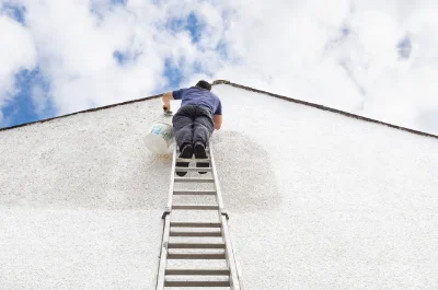 Peinture extérieure à Cormatin — façades et ravalement